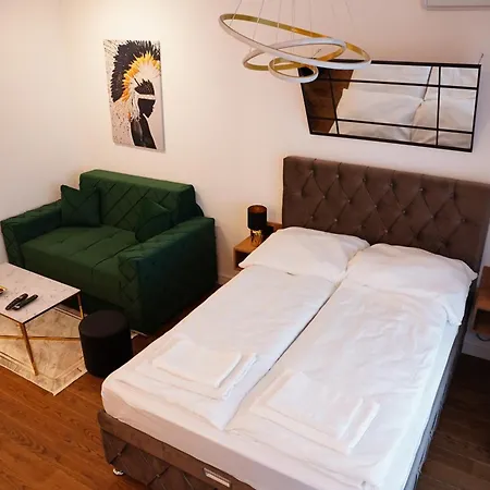 The Daily Nest Ni